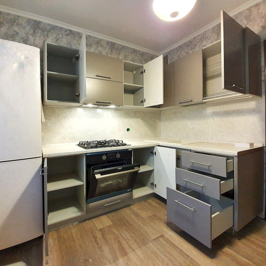 Бежевые кухни-Кухня МДФ в ПВХ «Модель 558»-фото2