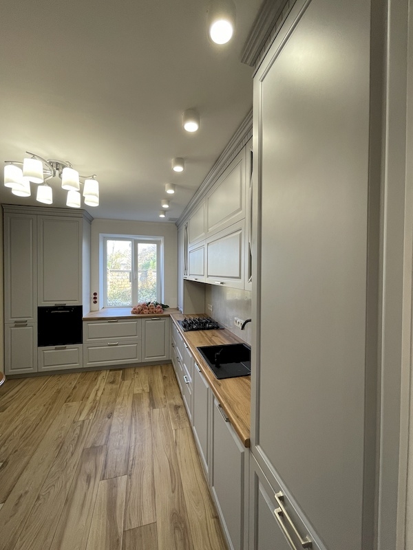 Высокие кухни под потолок-Современная классика «Модель 723»-фото2